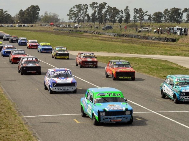 Vuelve la actividad al autdromo del Amco